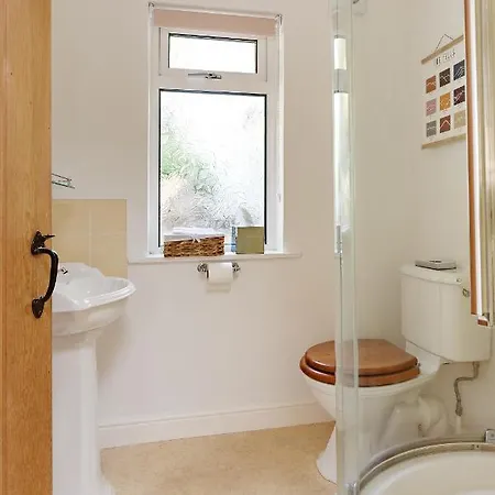 Tatil Evi Crown Cottage, Luxury 3 Bedroom High Newton